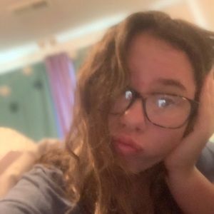 Meet your Posher, Izabel